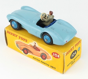 Dinky 104 v9551