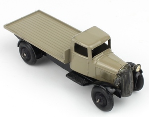 Dinky 25c w933