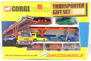 Corgi gift set 3025 transporter x37