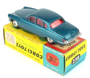 Corgi 238 jaguar blue x701