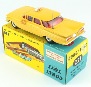 Corgi 221 chevroet new york taxi x4151