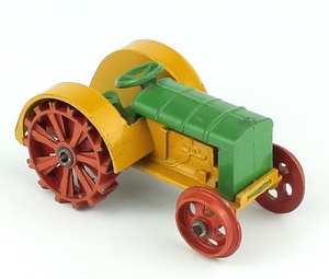 Dinky 22e farm tractor x435