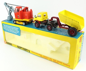 Corgi gift set 2 mercedes goose dumper x5283