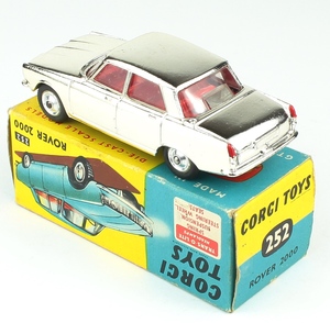 Corgi 252 rover 2000 chrome yy841