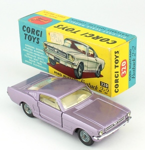 Corgi 320 ford mustang lilac yy110