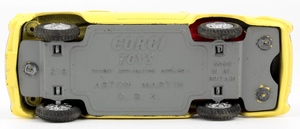 Corgi 218 aston martin yy1432