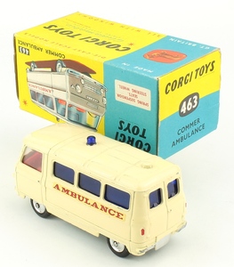 Corgi 463 commer ambulance yy2261