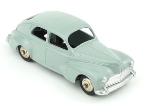 French dinky 24r peugeot 203 yy331