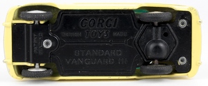 Corgi 207m standard vanguard saloon yy4422