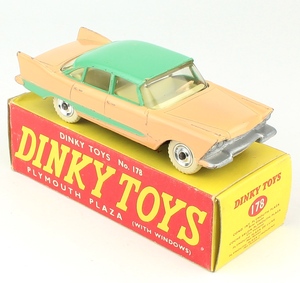 Dinky 178 plymouth plaza yy519