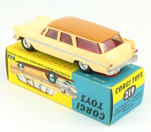 Corgi 219 plymouth sports suburban yy5391