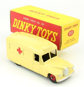 Dinky toys 253 daimler ambulance yy608