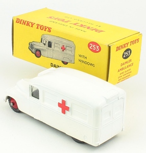 Dinky toy 253 daimler ambulance yy6091