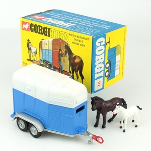 Corgi toys 1112 double horse box yy643