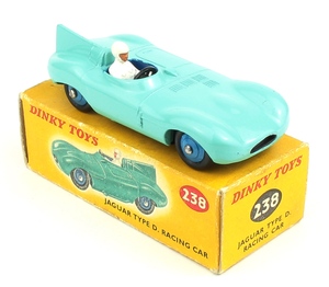 Dinky toys 238 jaguar d type racer yy683