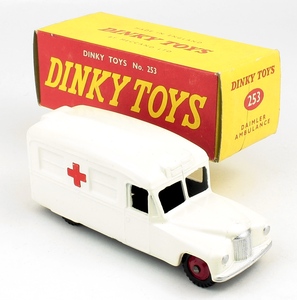 Dinky toys 253 daimler ambulance yy684