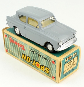 Spot on models 213 ford anglia yy746