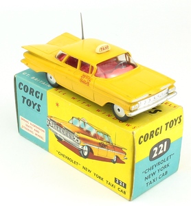 Corgi toys 221 chevrolet new york taxi zz1