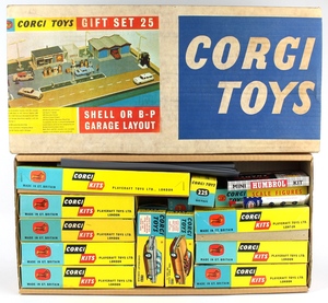 Corgi toys gift set 25 shell bp garage zz39a