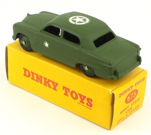 Dinky toys 675 army staff car zz2071