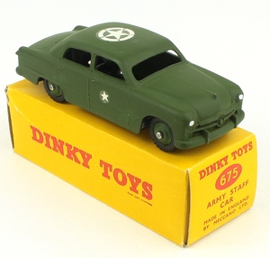 Dinky toys 675 army staff car zz207