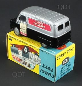 Corgi toys 421 bedford evening standard zz3541