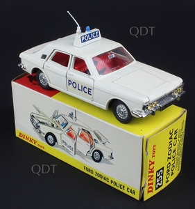 Dinky toys 255 ford zodiac police car zz372