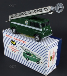 Dinky toys 969 bbc tv extending mast vehicle zz403