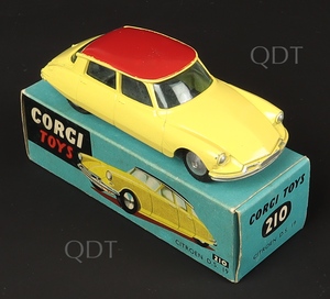 Corgi toys 210 citroen ds19 zz770