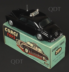 Corgi 474 - QDT