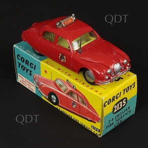 Corgi Toys 213S Jaguar Fire Service Car - QDT