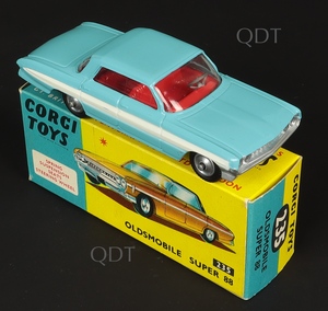 Corgi toys 235 oldsmobile super 88 zz896