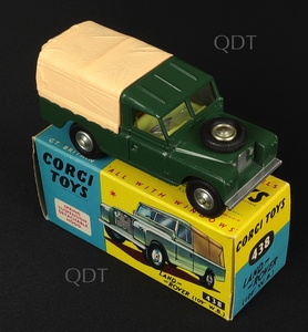 Corgi toys 438 landrover zz945