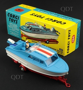 Corgi toys 104 dolphin cruiser aa17