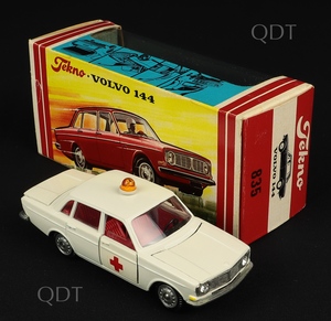 Tekno Models 835 Volvo 144 AMBULANCE - QDT