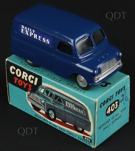 Corgi toys 403 daily express van m281