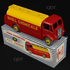 Dinky toys 991 aec tanker shell chemicals aa138
