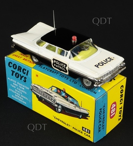 Corgi toys 481 chevrolet police car aa316