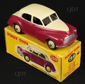 Dinky toys 159 morris oxford saloon aa401