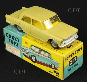 Corgi toys 217 fiat 1800 aa479