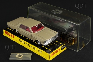 Dinky toys 1402 ford galaxie aa501