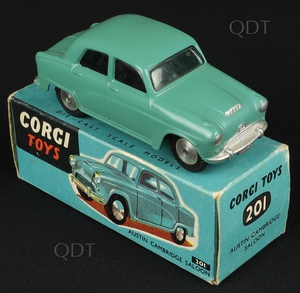 Corgi toys 201 austin cambridge aa560