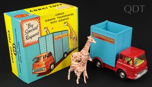 Corgi toys 503 circus giraffe transporter b210