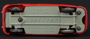 Corgi Toys 213S Jaguar Fire Service Car - QDT