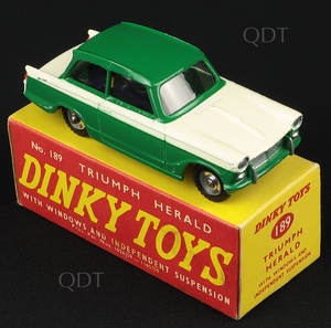 Dinky toys 189 triumph herald aa696