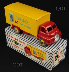 Dinky toys 923 big bedford van heinz aa746