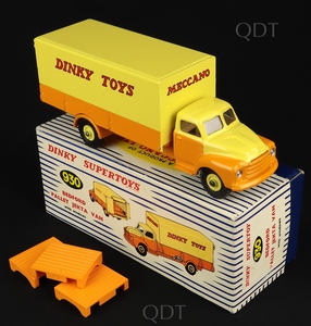 Dinky Toys 930 Jekta Van - QDT