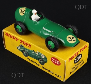 Dinky toys 239 vanwall racing car bb249