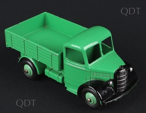 Dinky toys 25w bedford truck bb460