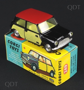 Corgi toys 249 mini cooper wickerwork bb977